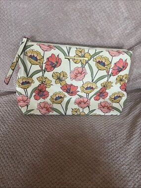 Steve Madden Floral Cosmetic Pouch - Cream with Pink & Yellow Flowers
